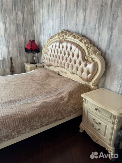 Cпальный гарнитур (комплект) Б/У