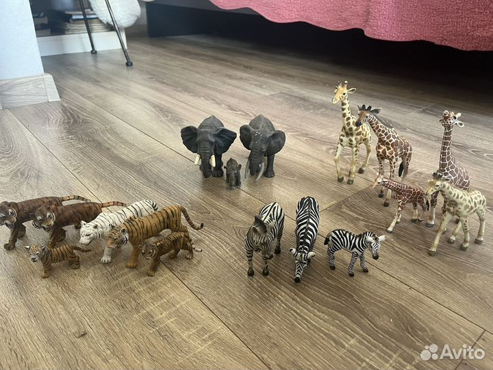 Колекционные игрушки Schleich