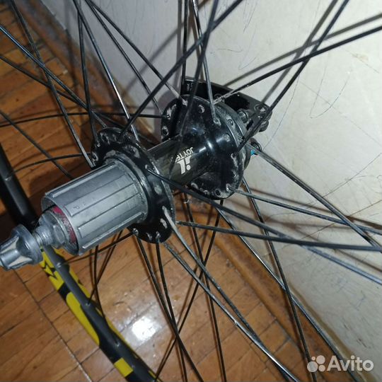 Обод для велосипеда 27.5 со втулкой