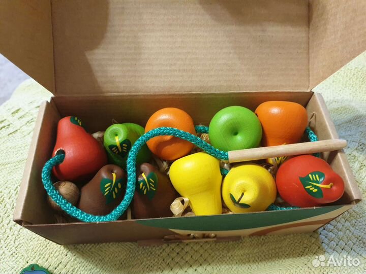 Шнуровки из дерева груши животные и сортер