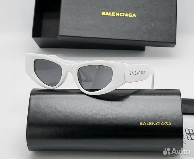 Солнцезащитные очки balenciaga