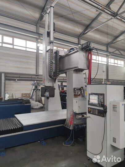 5-ти осевой фрезерный станок G1525X900F