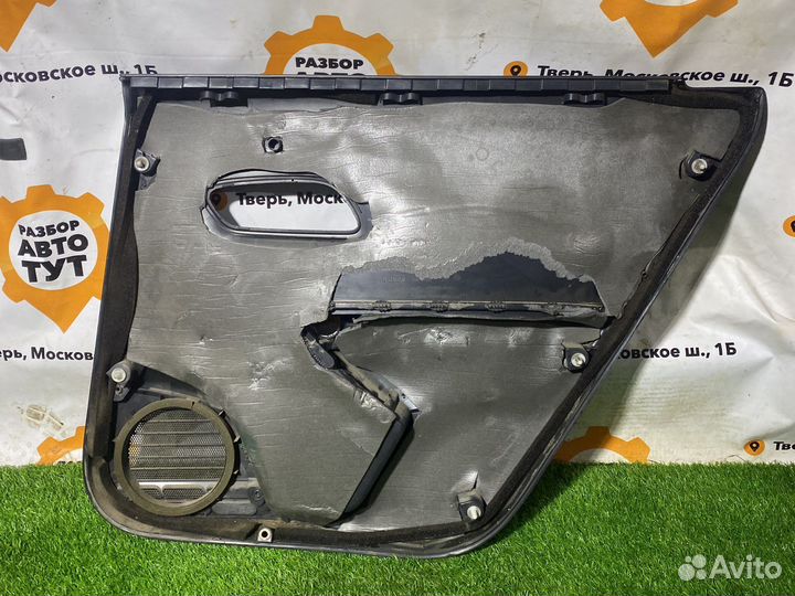 Обшивка задней правой двери Volkswagen Polo