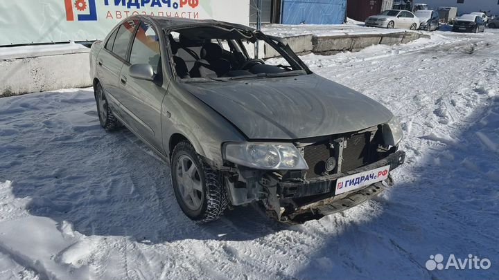 Крепление АКБ Nissan Almera Classic (B10) 24428-95F0A