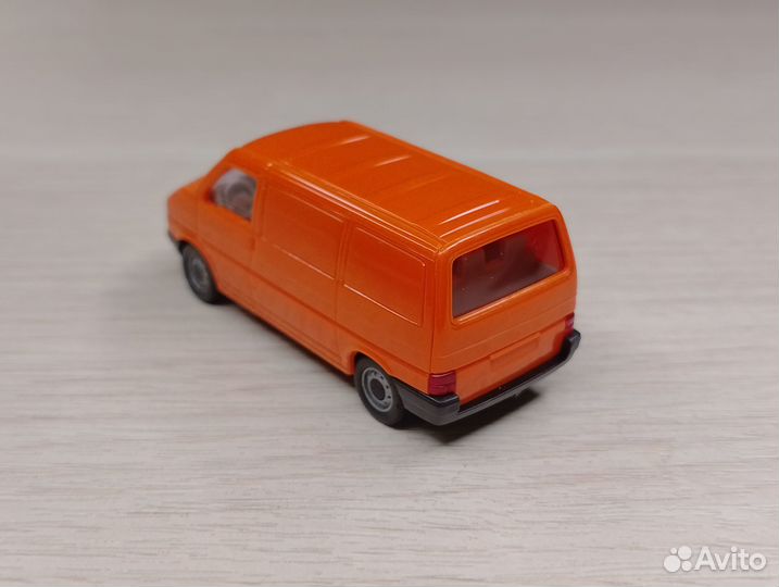 A31.2) Volkswagen Transporter T4 (1990-2003) оранж