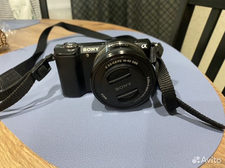 Sony Alpha A5000 беззеркальный фотоаппарат