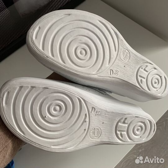 Медицинская одежда женская