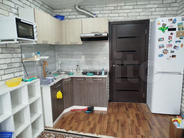 2-к. квартира, 44 м², 3/3 эт.