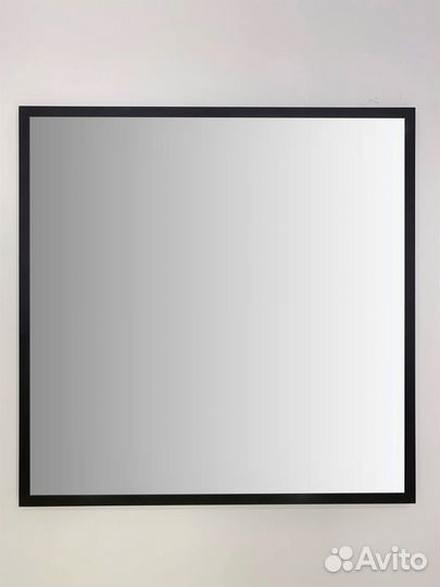 Зеркало в алюминиевой раме 70/70