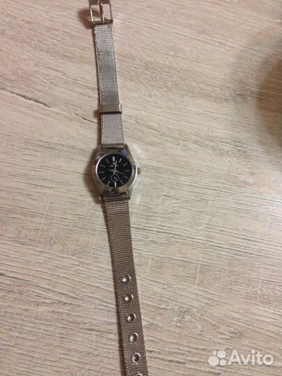 Часы женские наручные