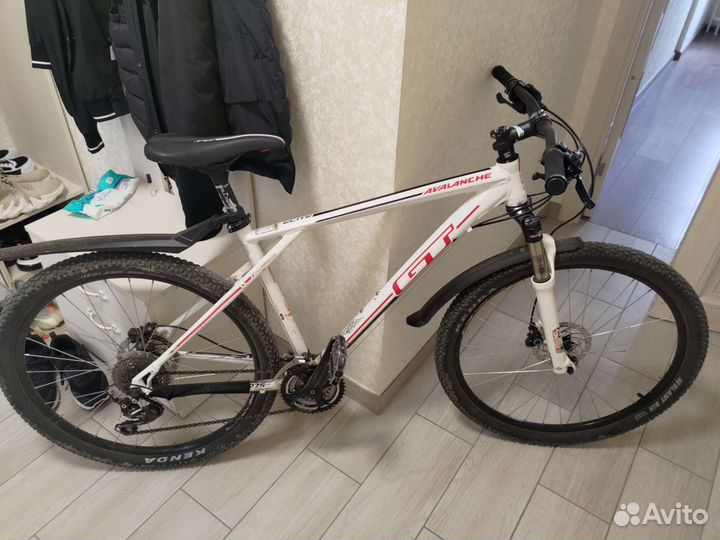 GT Avalanche Elite (L)