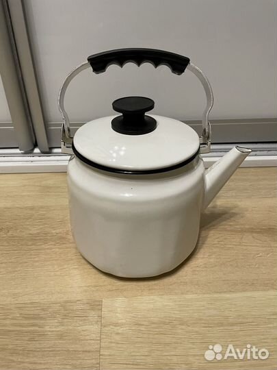 Чайник эмалированный СССР новый
