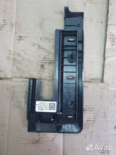 Накладка кузов внутри правая Cadillac Escalade 5