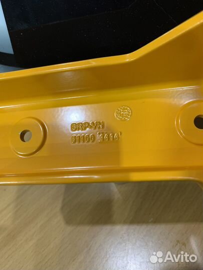 Опорная стойка кронштейн для снегохода BRP Lynx 51