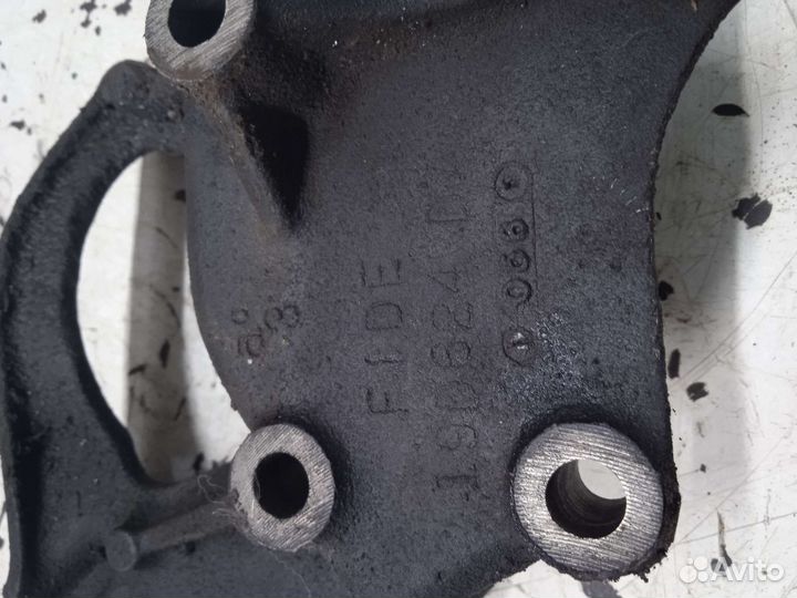 Кронштейн кондиционера Ford Taurus 1 Форд Таурус