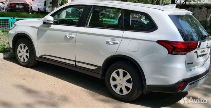 Mitsubishi Outlander 2.0 CVT, 2020, 58 000 км