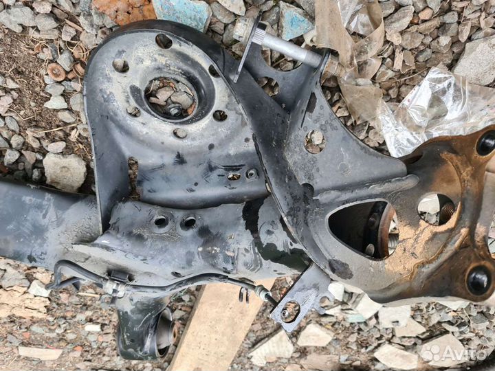 Балка задняя Toyota Corolla E 150