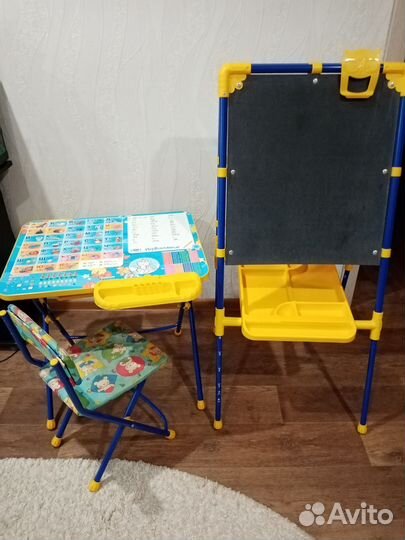 Мольберт детский двухсторонний Nika, стол и стул