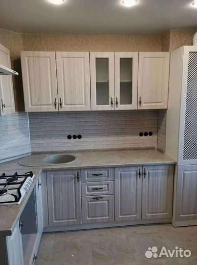 Кухонный гарнитур угловой