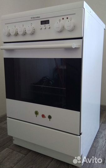 Плита электрическая стеклокерамика Electrolux