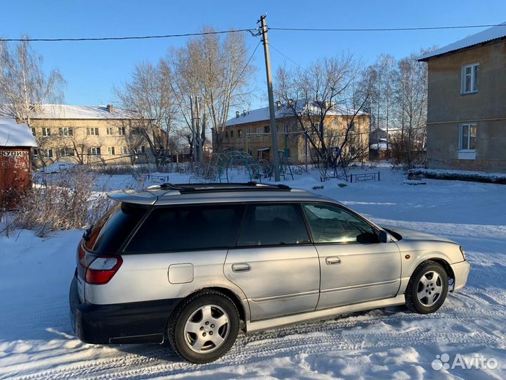 Subaru Legacy 2.0 AT, 2001, 230 300 км