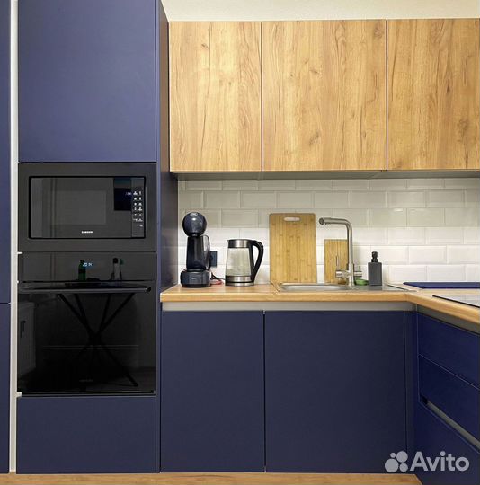 Угловой кухонный гарнитур современный