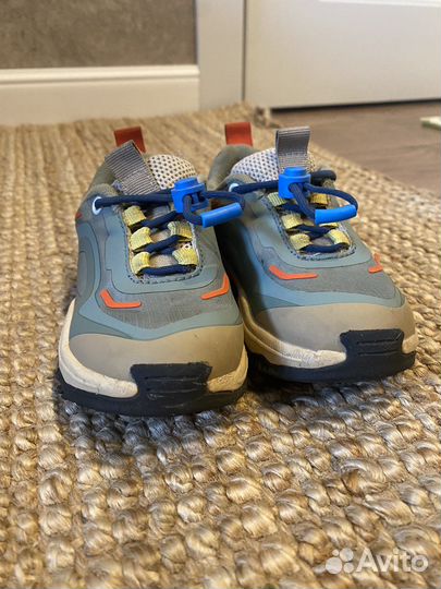 Кроссовки zara 23
