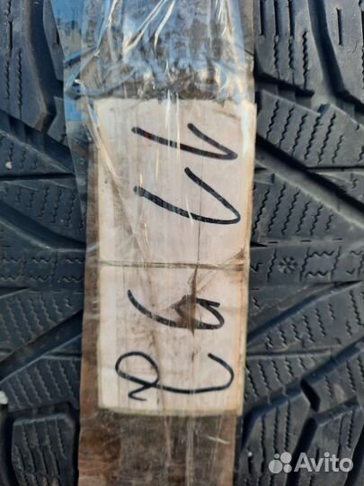 Nokian Tyres Hakkapeliitta R2 SUV 275/45 R20 110R