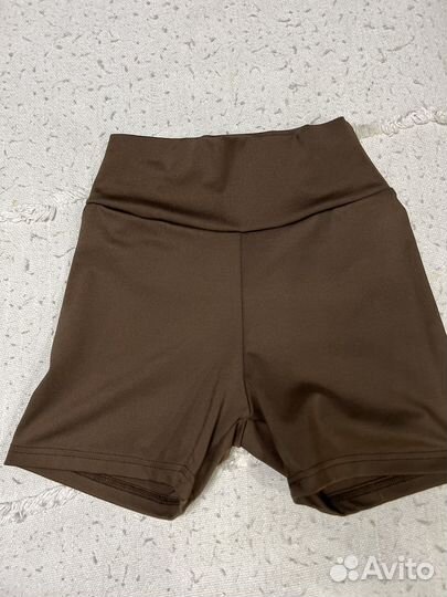 Спортивные шорты, лосины