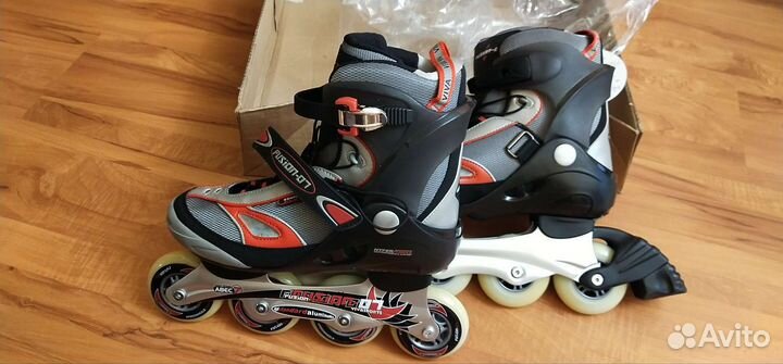 Роликовые коньки новые