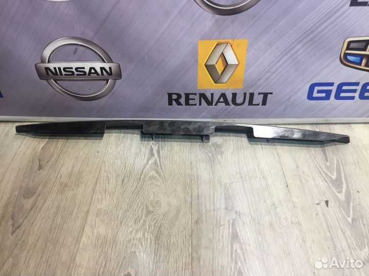 Молдинг Накладка крышки багажника Nissan almera G1