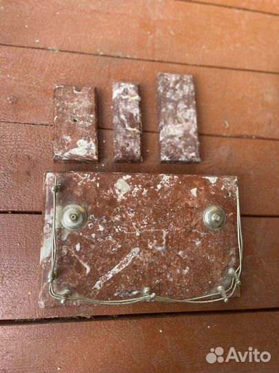 Куски натурального камня, гранит