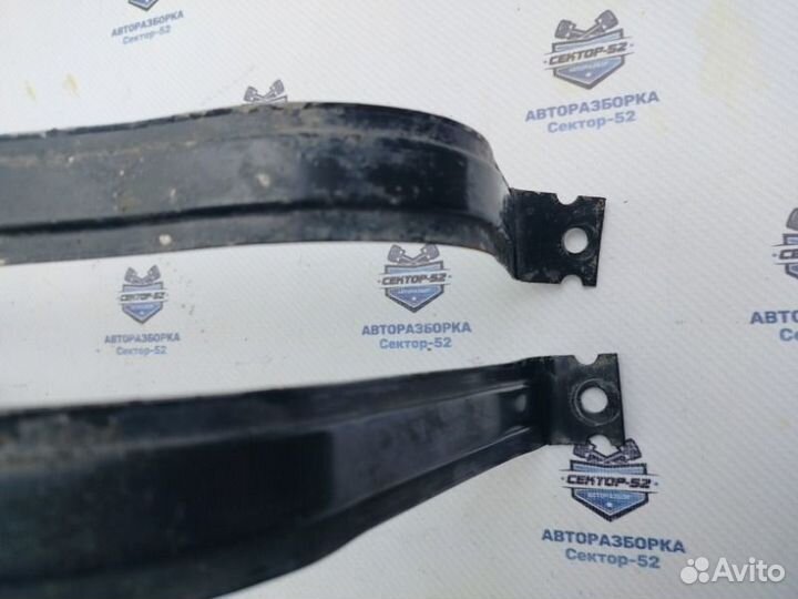 Крепление топливного бака Volkswagen Tiguan 1