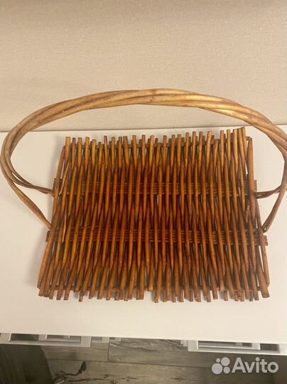 Корзина плетеная для подарков