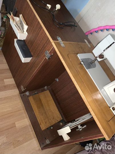 Швейная машина Чайка 143