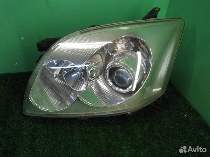 Фара левая Toyota Avensis T25 2003