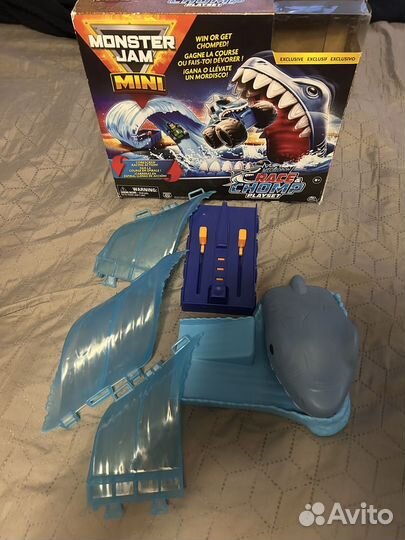 Трек Monster jam Ловушка акула