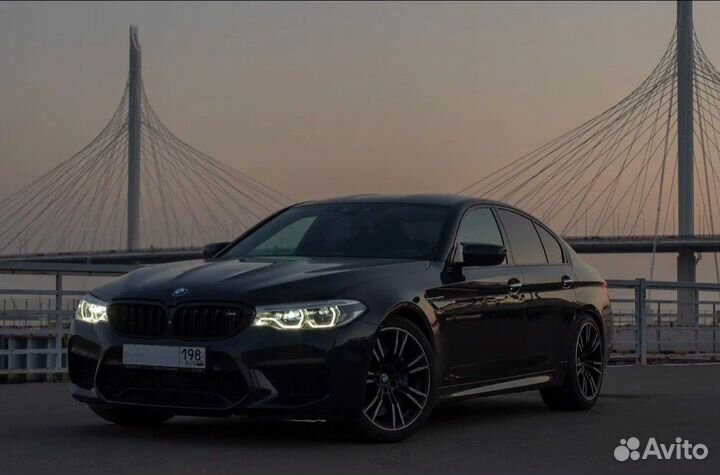 Прокат BMW M5 аренда без залога и водителя