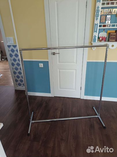 Вешалка напольная