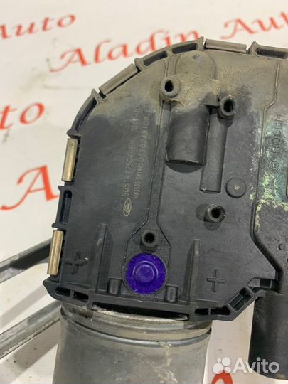 Моторчик стеклоочистителя передний правый