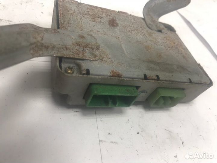 Блок управления передний Toyota Sprinter Carib