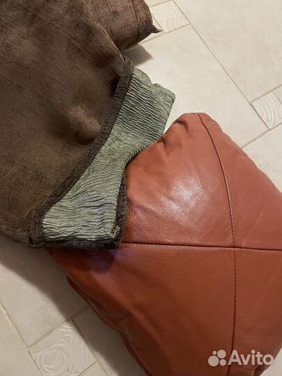 Подушки с наволочками 2 шт