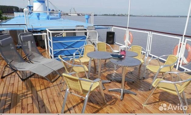 Теплоход «Скрипач Моня»