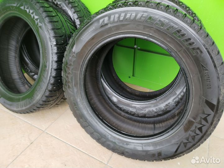 Bridgestone Ice Cruiser 7000 205/60 R16