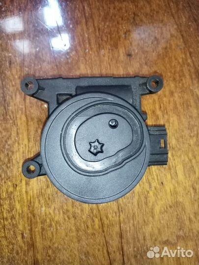 Моторчик заслонки печки Citroen C4