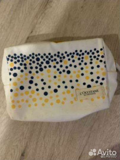 Косметичка loccitane