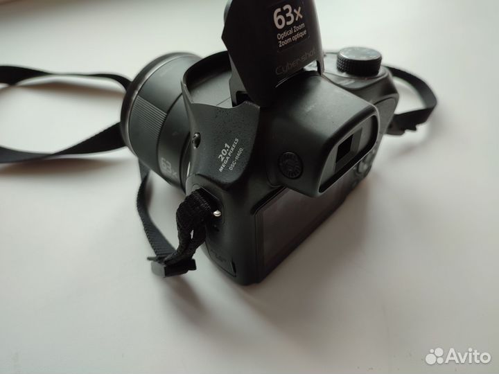Sony Cuber-Shot DSC-H400