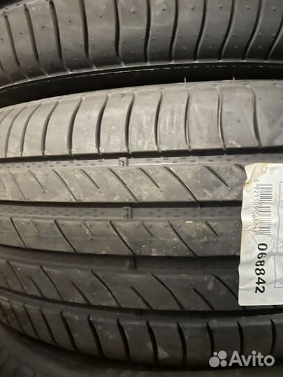 Delinte DS2 225/55 R17 101W