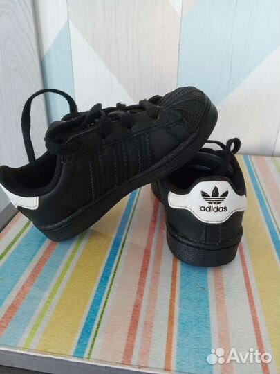 Кросовки adidas 23 на широкую ногу