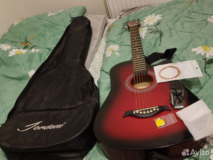 6 струнная бас гитара